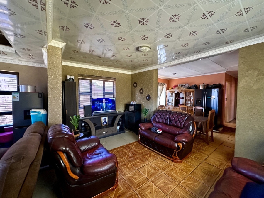 3 Bedroom Property for Sale in Blomanda Free State